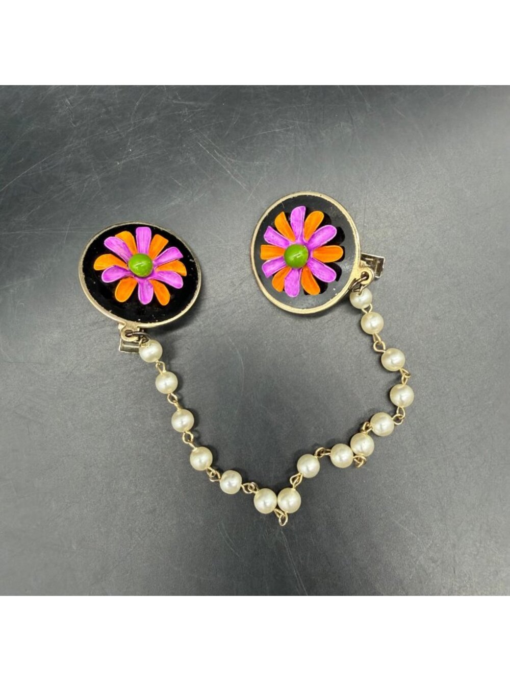 Vintage Sweater Clip Enamel Flowers Power Faux Pearl Chain Retro Floral Groovy